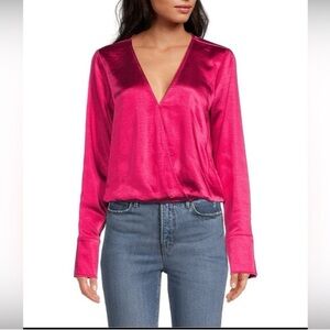Good American Fuschia‎ V-Neck Satin Blouse